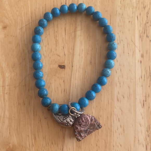 Blue turquoise colored round beaded bracelet with charms Stretch - Picture 3 of 3